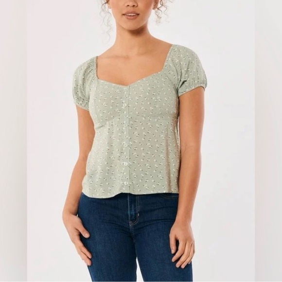 Hollister Tops - Floral Y2K Style Babydoll Top